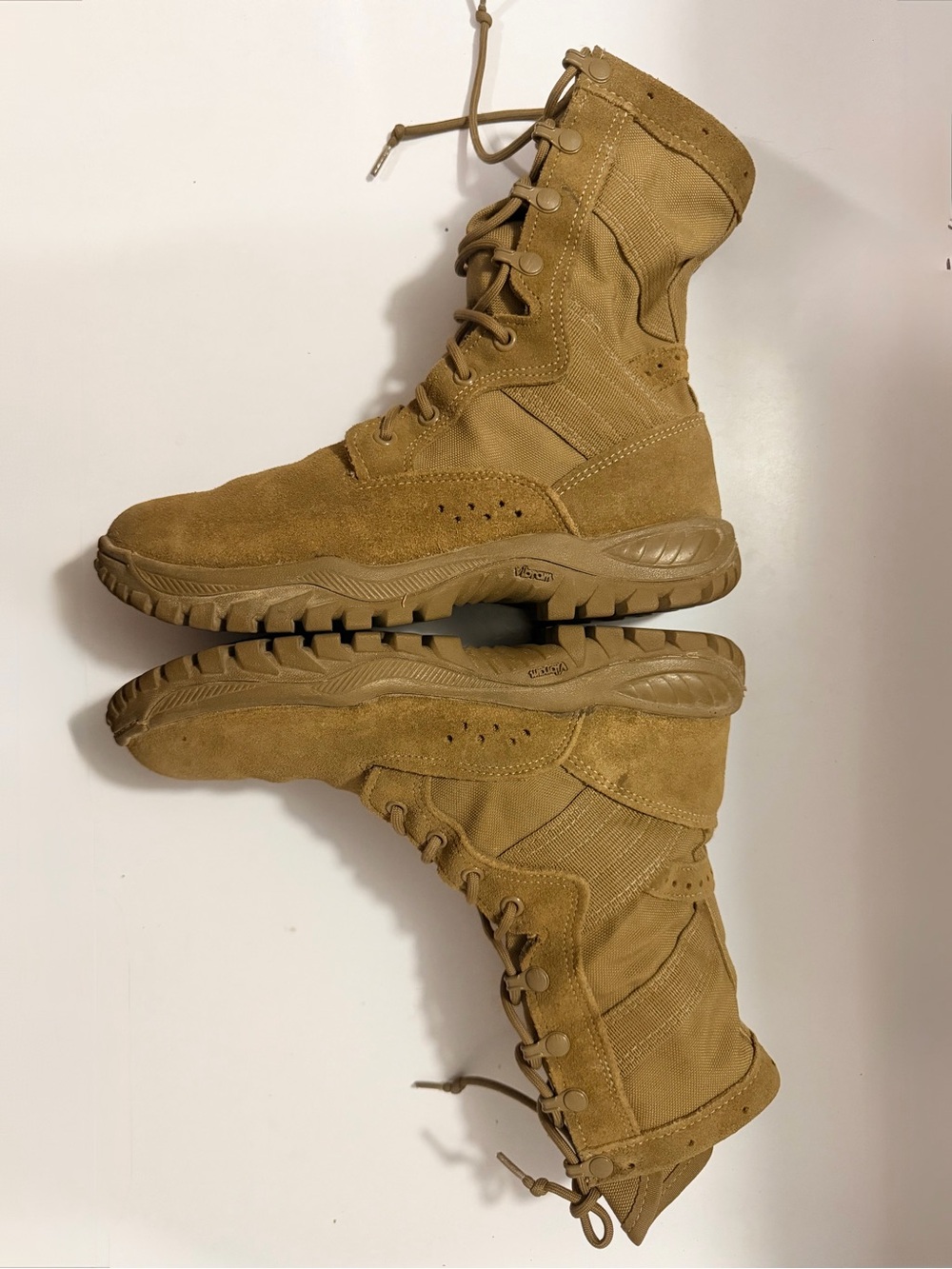 Size-08.0R / Men's Tactical Field Boots in Coyote Tan